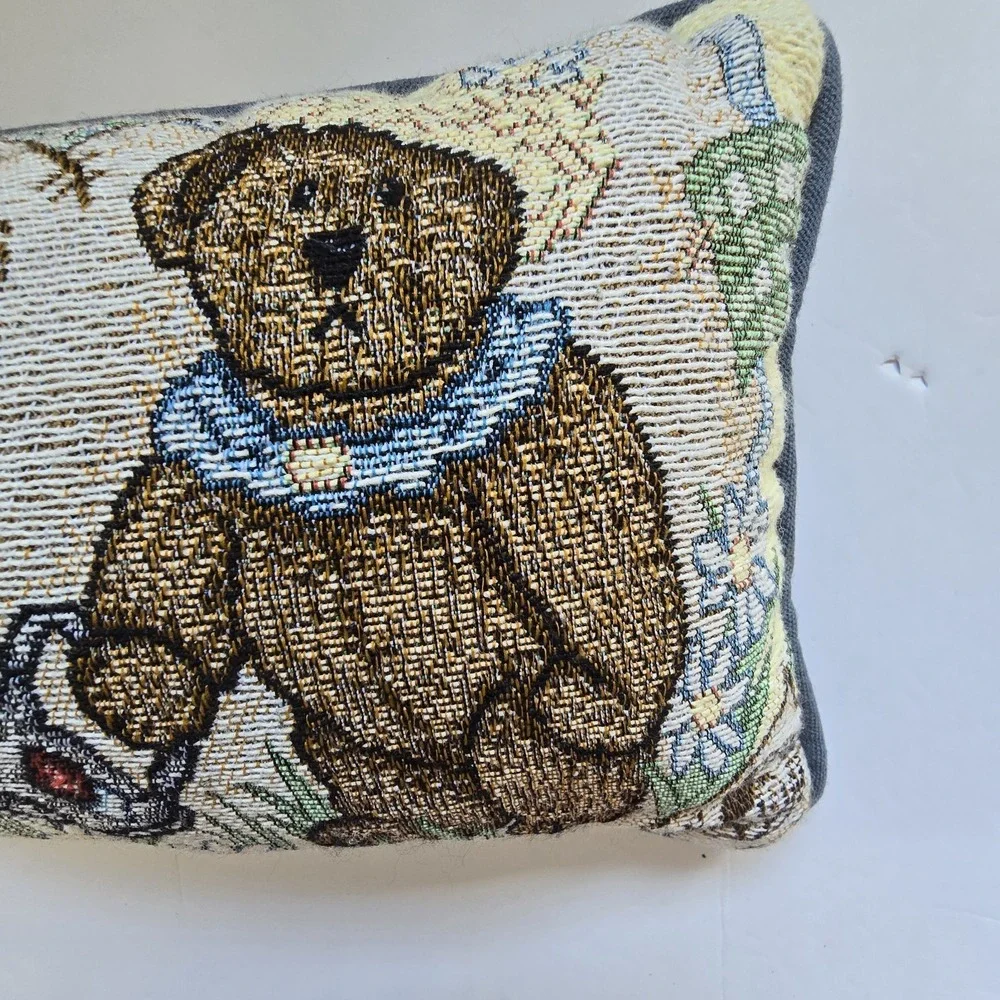 Vintage Boyd's Bears; Tapestry Pillow 